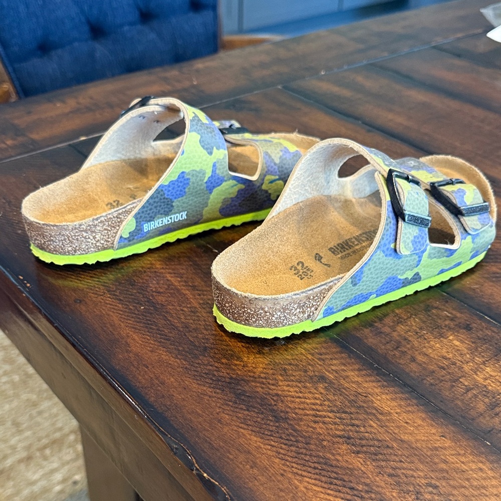Birkenstock Kids Sandals - Blue and Yellow Camo ( Euro 32, US 1.5)